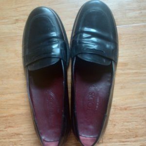Vintage Tod's women's loafer